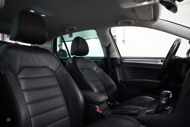 2015 VOLKSWAGEN GOLF - 10