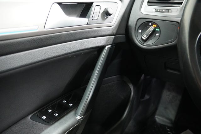 2015 VOLKSWAGEN GOLF - 18