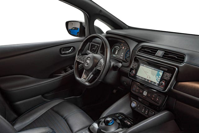 2019 NISSAN LEAF - 23