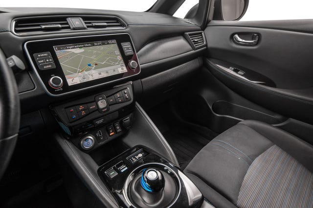 2020 NISSAN LEAF - 12