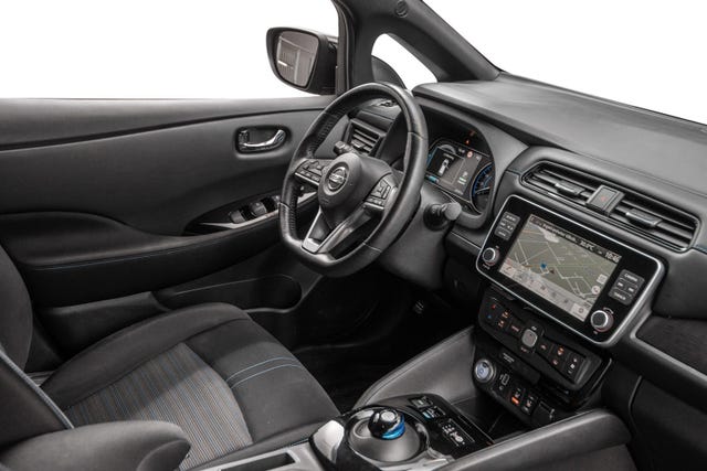 2020 NISSAN LEAF - 18