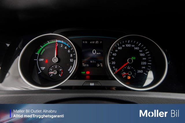2018 VOLKSWAGEN GOLF - 23