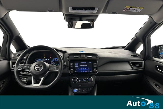 2022 NISSAN LEAF - 8