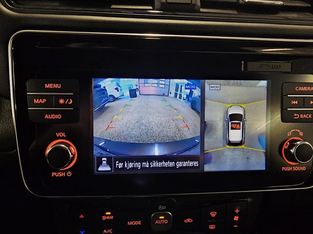 2019 NISSAN LEAF - 17