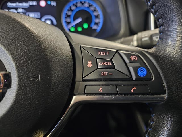 2019 NISSAN LEAF - 13