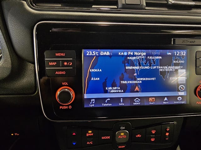 2019 NISSAN LEAF - 15