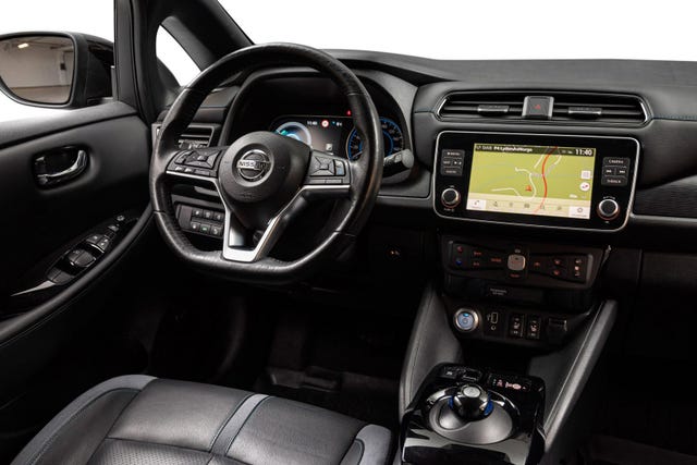 2020 NISSAN LEAF - 27