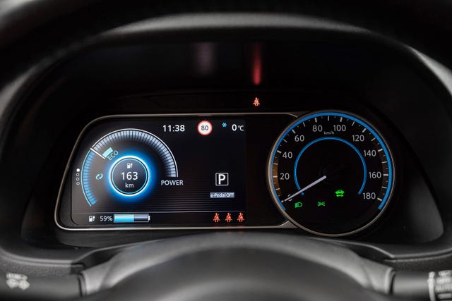 2020 NISSAN LEAF - 15