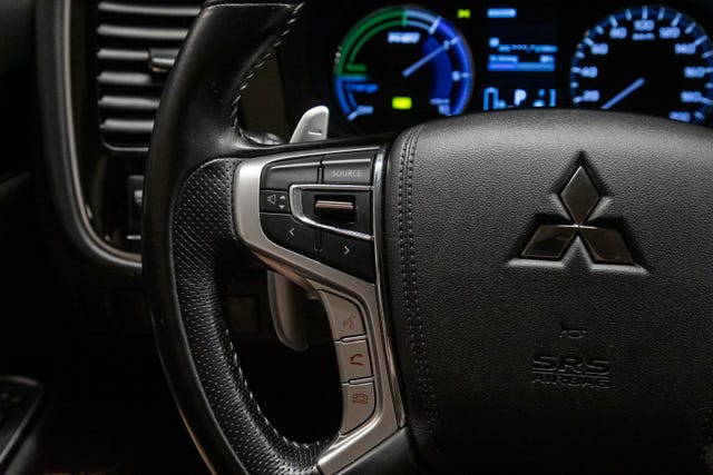 2020 MITSUBISHI OUTLANDER - 11