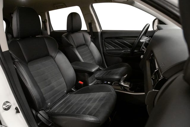 2020 MITSUBISHI OUTLANDER - 29