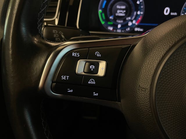 2018 VOLKSWAGEN GOLF - 15