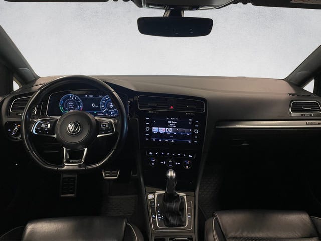 2018 VOLKSWAGEN GOLF - 13
