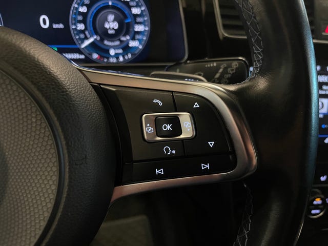 2018 VOLKSWAGEN GOLF - 16