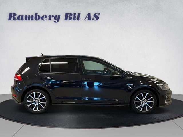 WVWZZZAUZJW800361 2018 VOLKSWAGEN GOLF-5