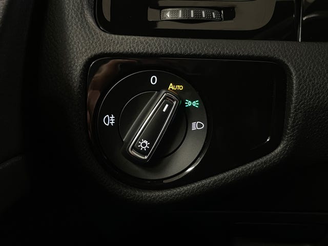 2018 VOLKSWAGEN GOLF - 21