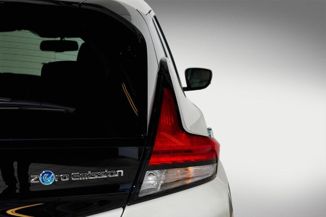 2020 NISSAN LEAF - 8