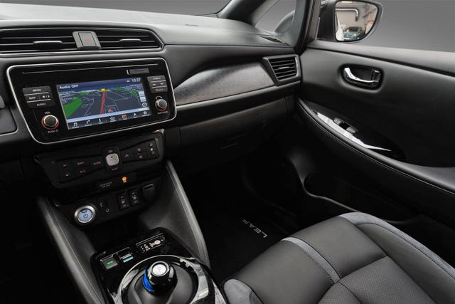 2020 NISSAN LEAF - 13