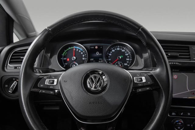 2018 VOLKSWAGEN GOLF - 11