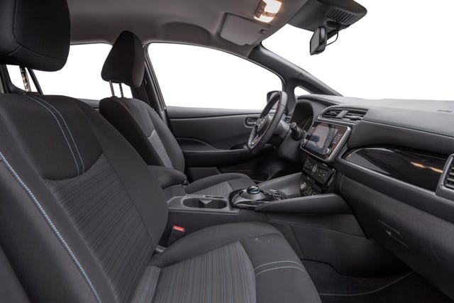 2022 NISSAN LEAF - 16