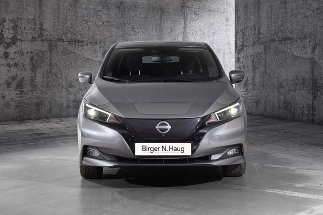 SJNFAAZE1U0164640 2022 NISSAN LEAF-2