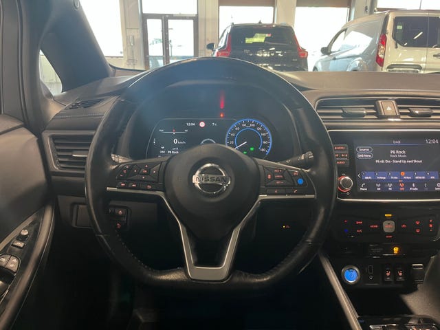 2020 NISSAN LEAF - 12