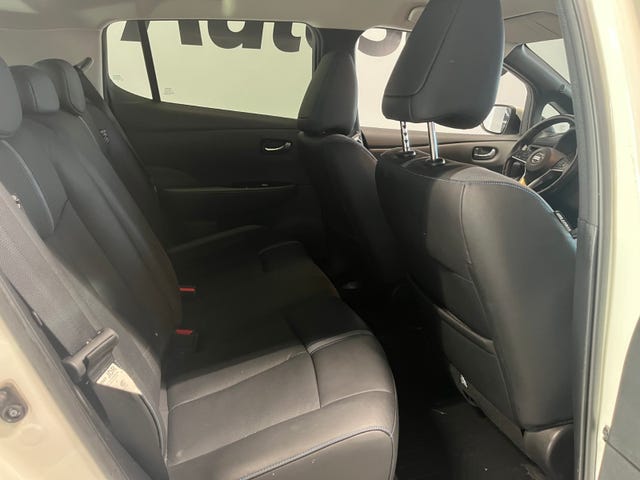 2020 NISSAN LEAF - 7