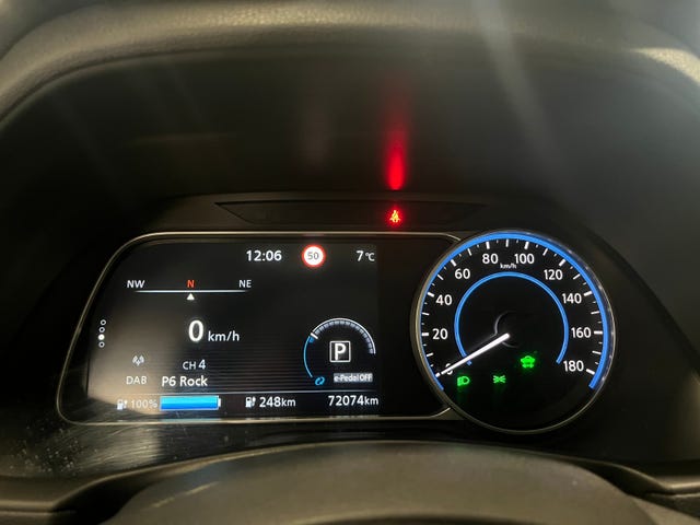 2020 NISSAN LEAF - 16