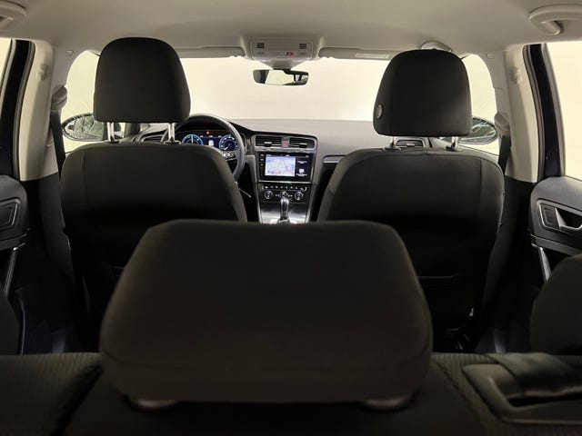 2018 VOLKSWAGEN GOLF - 31