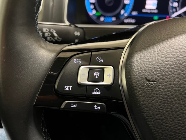 2018 VOLKSWAGEN GOLF - 35