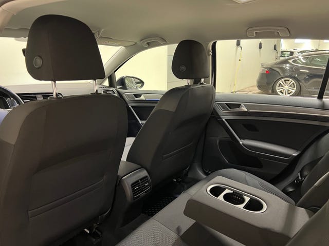 2018 VOLKSWAGEN GOLF - 23