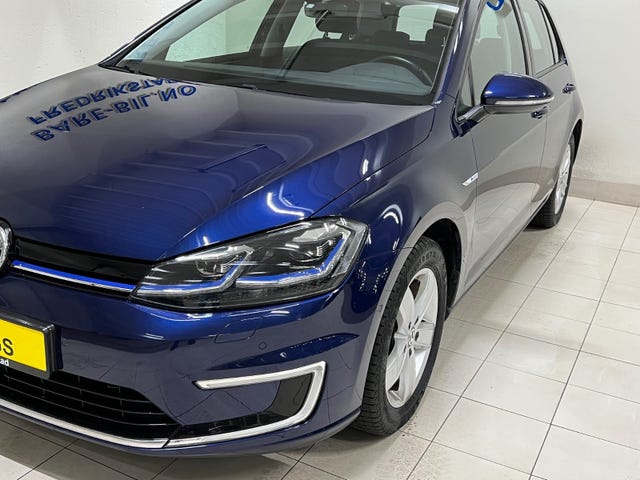WVWZZZAUZJW902304 2018 VOLKSWAGEN GOLF-4