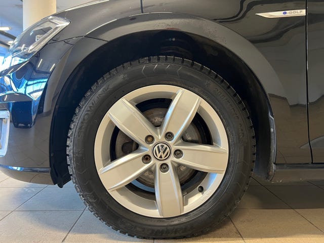 2018 VOLKSWAGEN GOLF - 11