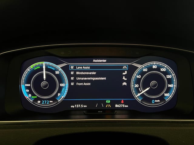 2018 VOLKSWAGEN GOLF - 39