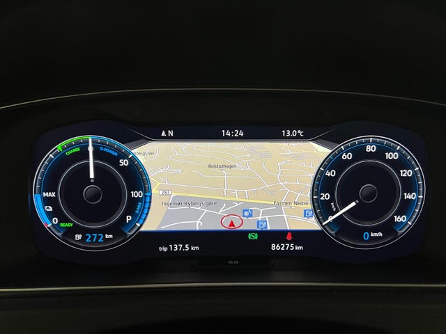 2018 VOLKSWAGEN GOLF - 36