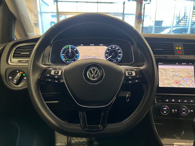 2018 VOLKSWAGEN GOLF - 19