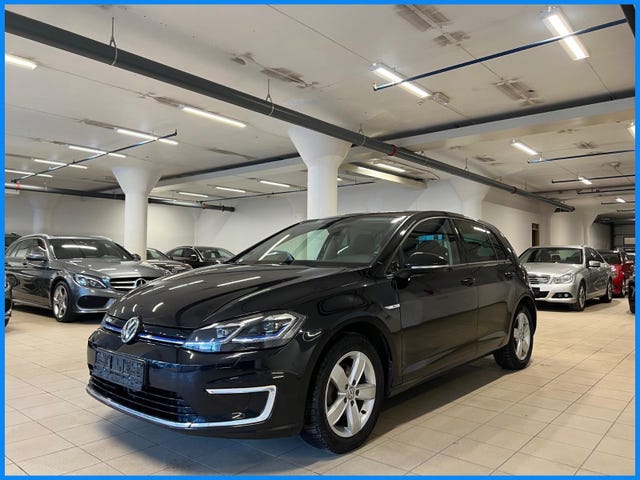 WVWZZZAUZJW902439 2018 VOLKSWAGEN GOLF-0