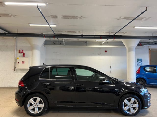 WVWZZZAUZJW902439 2018 VOLKSWAGEN GOLF-5