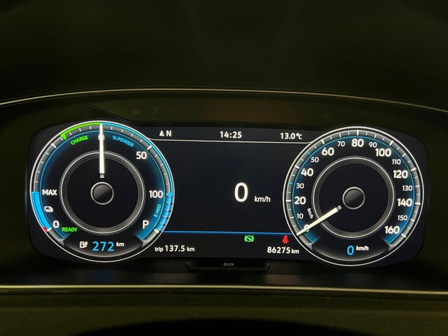 2018 VOLKSWAGEN GOLF - 37