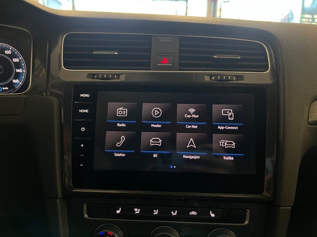2018 VOLKSWAGEN GOLF - 23