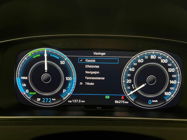 2018 VOLKSWAGEN GOLF - 38