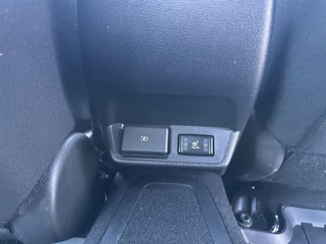 2022 NISSAN LEAF - 21