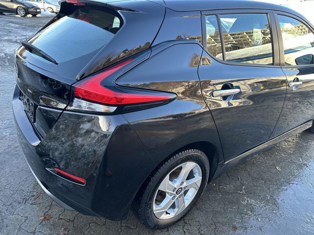 SJNFAAZE1U0174191 2022 NISSAN LEAF-5