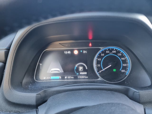 2018 NISSAN LEAF - 16