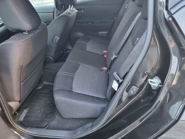 2018 NISSAN LEAF - 19