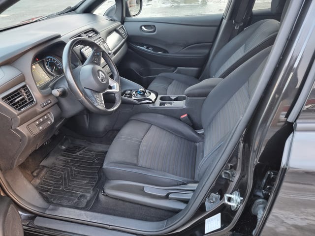 2018 NISSAN LEAF - 18