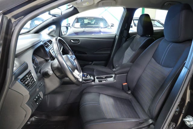 SJNFAAZE1U0016786 2018 NISSAN LEAF-4