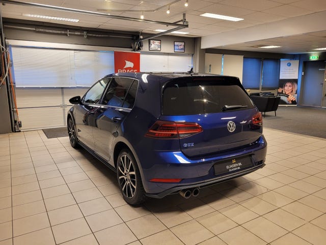2018 VOLKSWAGEN GOLF - 9