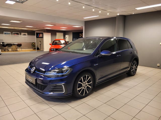 2018 VOLKSWAGEN GOLF - 10
