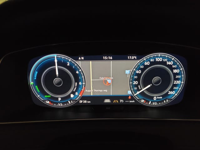 2018 VOLKSWAGEN GOLF - 31