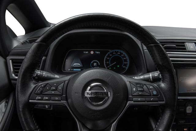 2019 NISSAN LEAF - 16